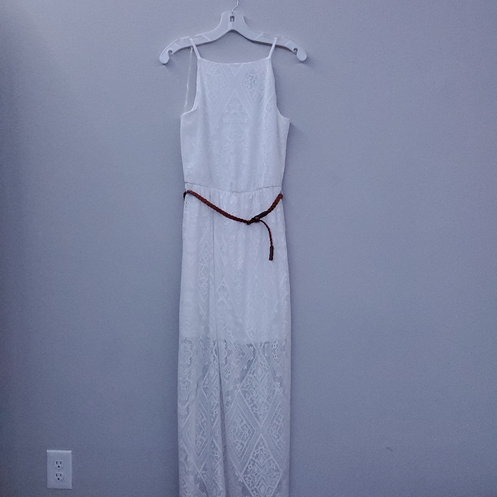 Lace Sleeveless Dress